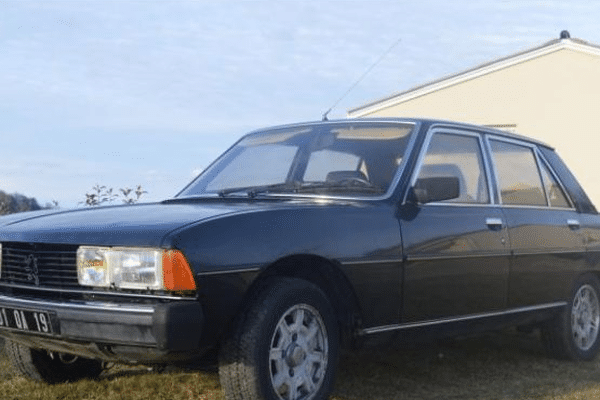 Aurillac : Une ancienne voiture de Jacques Chirac mise en vente sur Internet 