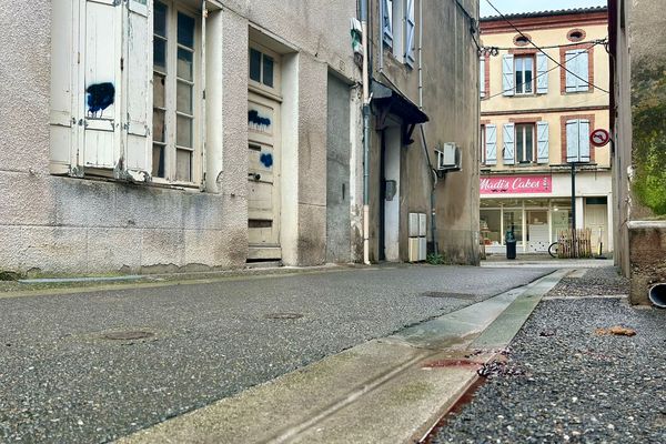 C'est dans cette rue du centre ville de Pamiers en Ariège que s'est déroulé le drame ce mardi 22 octobre.