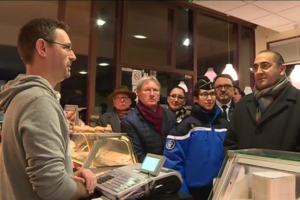 Le secrétaire d'état Laurent Nunez en visite à Quetigny pour la police de sécurité du quotidien