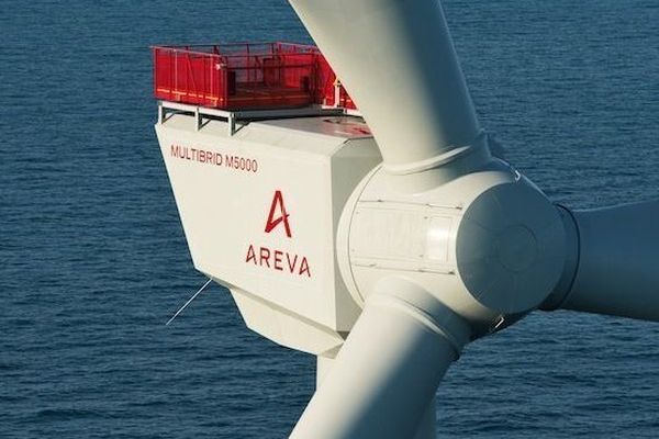 En portant la puissance de ses aéro-générateurs de 5 à 8 mégawatts, il faudra moins d'éoliennes et donc moins de pylônes en mer à puissance de parc égale