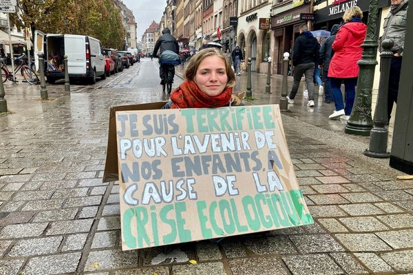 Gabrielle a du libérer la route au bout d'une dizaine de minutes, après discussion avec les policiers.