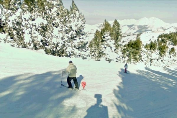 Une vue d'une piste d'Ax-3-domaines sur Google Street View