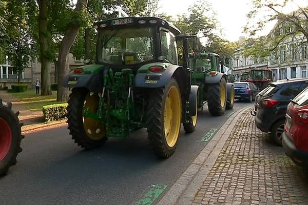 Manifestation d'agriculteurs, mardi 2 juillet à Arras.