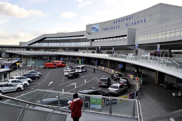 Casil, l'actionnaire chinois de l'aéroport Toulouse-Blagnac, a décidé de vendre ses parts représentant près de la moitié du capital.