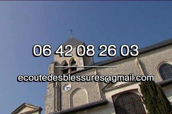 Des affichettes "Ecoute des blessures" ont été imprimées à des milliers d'exemplaires. Elles seront diffusées dans toutes les églises du Loiret à partir du 22 mars. .