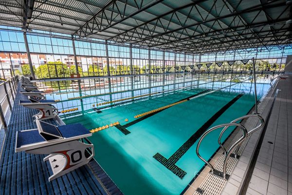 Une trentaine de piscines gérées par Vert Marine ont fermé lundi 5 septembre, à Malestroit notamment ou comme ici à Nîmes.