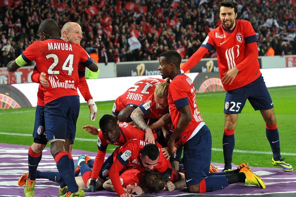 La joie des joueurs du LOSC vainqueurs de l'OM. Et maintenant le PSG ?