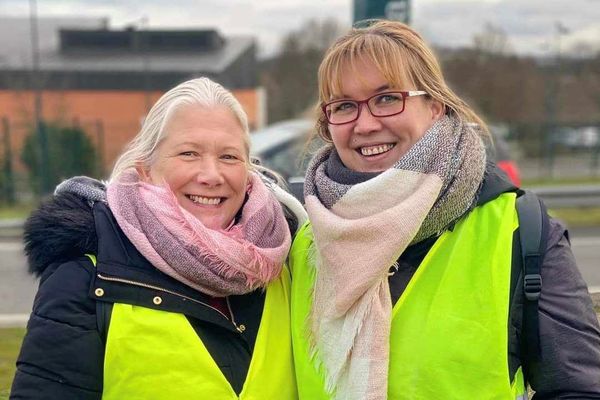 Sylvie Wolff, 63 ans, et sa fille Andreina, 37 ans, ont rejoint le mouvement sur le tard, en novembre 2022.