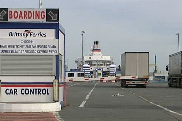 La zone d'embarquement de la Brittany Ferries à Ouistreham vendredi 21 septembre