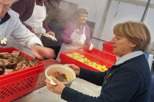 1500 kilos de légumes ont été utilisés pour ce pot au feu géant