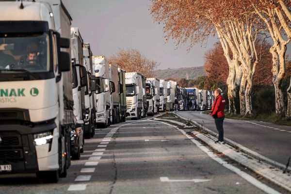 Les préjudices causés par les arrêts forcés des transporteurs espagnols pourraient atteindre jusqu'à 10 millions d'euros par jour.