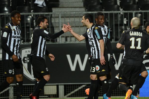 L'équipe de Stéphane Moulin ici lors du match contre Troyes.