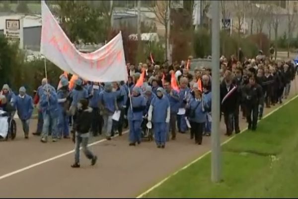 La manifestation des salariés de la clinique, hier à Paray