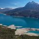 Le lac de Serre-Ponçon dans les Hautes Alpes.