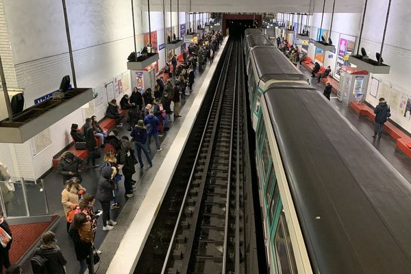 Seules deux lignes de métro circuleront normalement jeudi 5 décembre.