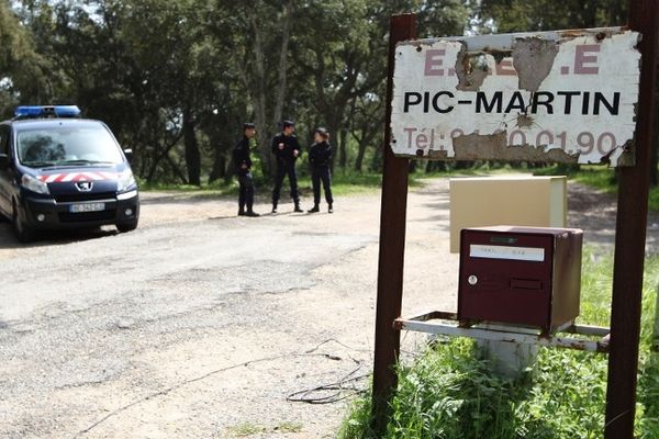 Les gendarmes ont repris les recherches dans le massif des Maures à la recherche d'indices laissés par Xavier Dupont de Ligonnès.