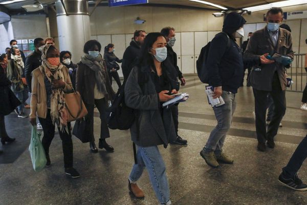 GARE SAINT-LAZARE ces derniers jours. Voilà ce que redoutent les normands qui travaillent à Paris : se retrouver dans l’impossibilité de respecter les un mètre de distance avec les autres. Surtout qu'en sortant du train, beaucoup prennent le métro ou le RER.