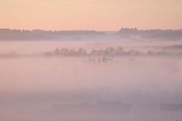 Le temps sera brumeux dans la Sarthe et dans toute la région pendant la matinée du mercredi 2 novembre 2022.