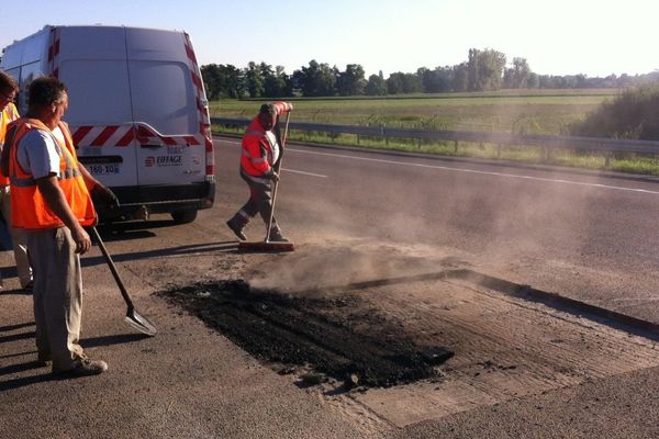 La société d'autoroutes APRR a fait réaliser des travaux d'urgences de réparation du revêtement