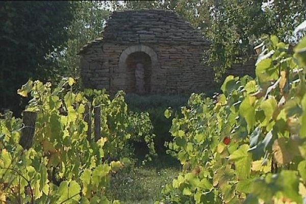 Une ancienne caborde sur le vignoble de Champlitte en Haute-Saône