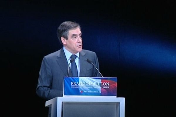 François Fillon en meeting au Palais des congrès de Paris