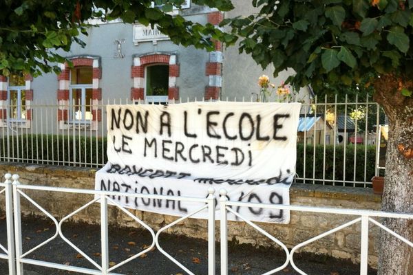 Les parents des élèves de l'école de  Civray dans le Cher restent mobilisés. 