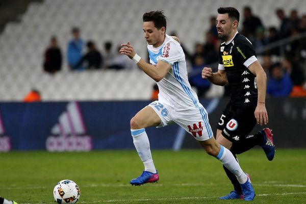 Florian Thauvin la balle au pied:  une pièce maîtresse de l'équipe marseillaise 
