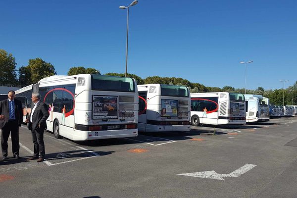 Au lendemain de ce nouvel incident, tous les bus d'Angoulême sont restés au dépôt.