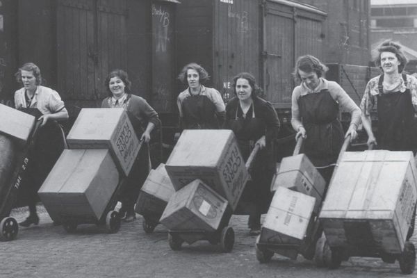 En 1941, des femmes anglaises permettent au rail de continuer ses activités - Photo d'illustration