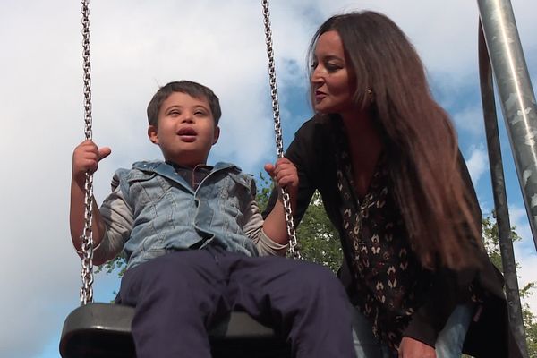 Un enfant de 7 ans, polyhandicapé et trisomique, n’a pas pu faire sa rentrée le 4 septembre dernier à Vandœuvre-lès-Nancy en Meurthe-et-Moselle