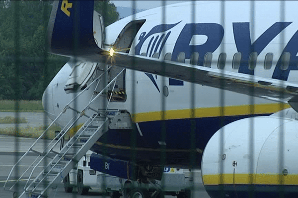 Le boeing 737-800 de Ryanair est resté posé quatre heures à l'aéroport de Limoges-Bellegarde.