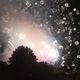 Le feu d'artifice du 14-Juillet tiré depuis le parc Jean-Verhlac, dans le quartier de la Villeneuve, à Grenoble.