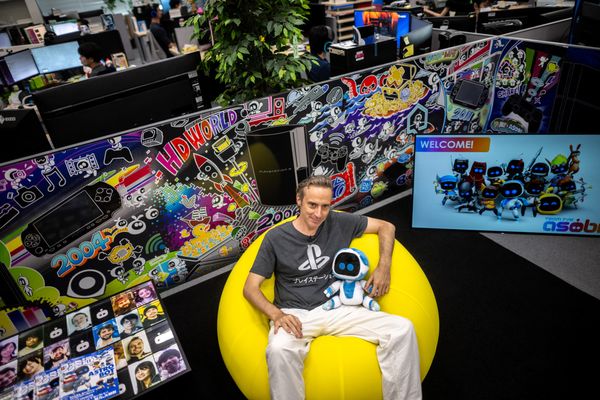 Originaire du Gers, Nicolas Doucet, 46 ans est le directeur du studio japonais de jeux-vidéos Asobi.