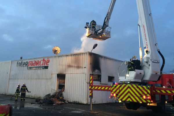 Le feu a pris dans les bureaux du supermarché