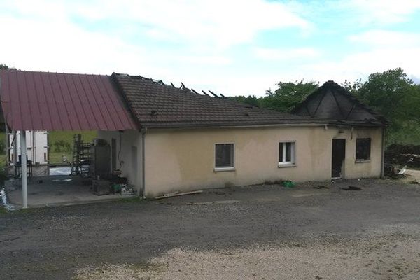 Ce qui reste de l'atelier de charcuterie de Saint Sébastien après l'incendie.