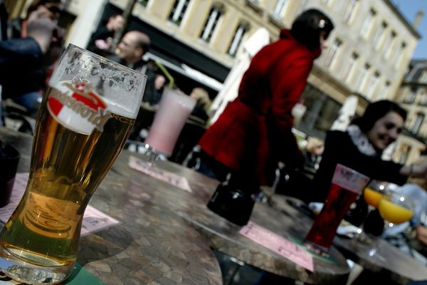 Les terrasses aussi pourront servir jusqu'à cinq heures du matin.