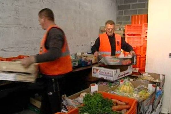 Pour compenser la baisse de moyens et la hausse du nombre de bénéficiaires, la Banque alimentaire de la Manche cherche des bras