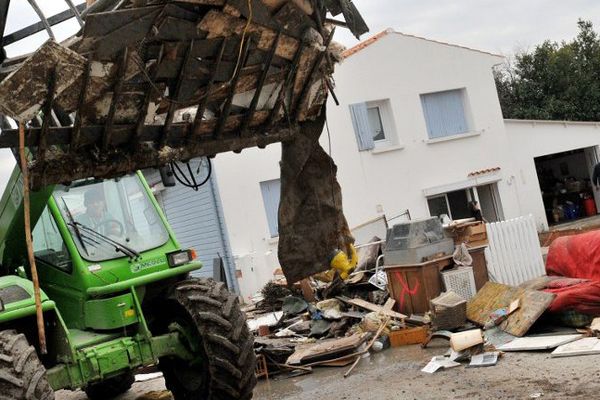 Une maison de Charron (17) détruite aprtès le passage de la tempête Xynthia.