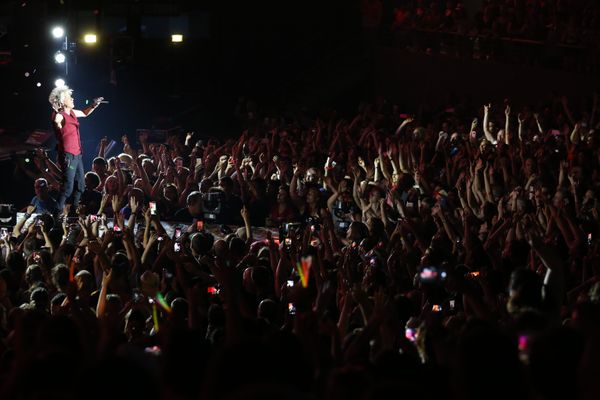 Le groupe Indochine en 2018 à la foire aux vins de Colmar.