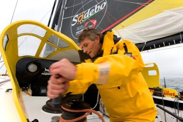 Bernard Stamm à bord de Cheminées Poujoulat