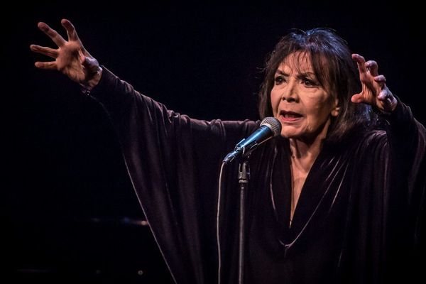 Concert au théâtre Bernadette Lafont de Nîmes le 09 MARS 2016.