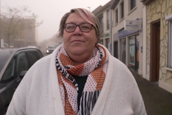 Lydie Boury, ancienne aide-soignante, est aujourd'hui présidente de l'association Les Petits Poids qui accompagne des personnes en situation d'obésité.