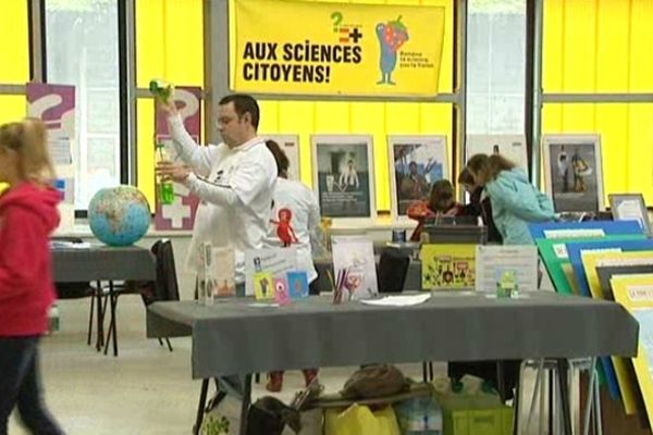 Le village des sciences, à Caen, propose de multiples activités ce weekend. 200 scientifiques sont présents