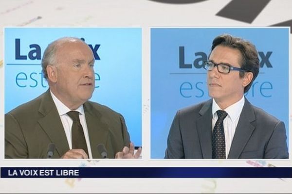 Dominique Bussereau, député UMP Charente-Maritime et le journaliste Jérôme Vilain de France 3 Poitou-Charente