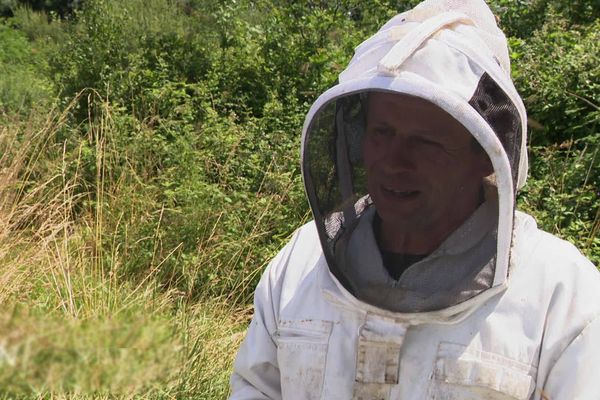 Apiculteur et producteur de miel originaire de Bellême, dans l'Orne, Patrick Cholet a délocalisé son QG dans la Sarthe.