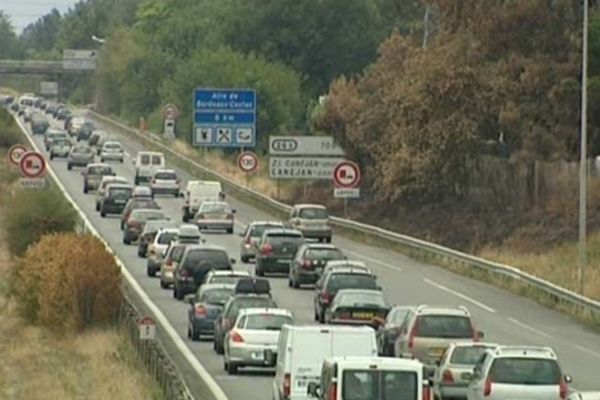 De gros bouchons sont à prévoir samedi sur l'A63 au sud de Bordeaux dans les deux sens