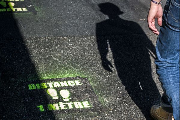 Le passage en zone rouge donne des pouvoirs supplémentaires au préfet pour éviter la transmission du virus. 