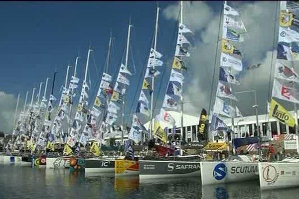 Les 15 équipages au mouillage à Concarneau.