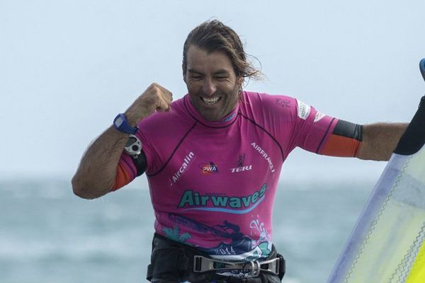 Antoine Albeau Vise Un 23ème Titre De Champion Du Monde De Windsurf