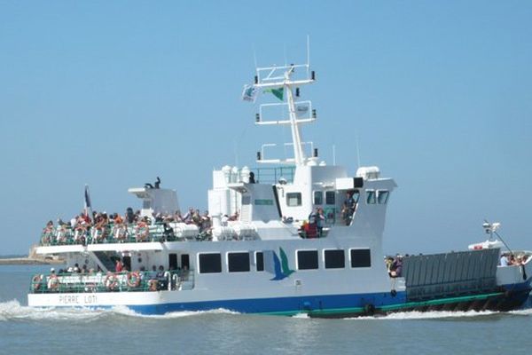 Bateau assurant la traversée vers l'île d'Aix